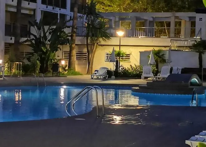 Cozy & Chic - Relax - & Pool - Portaventura Apartment
